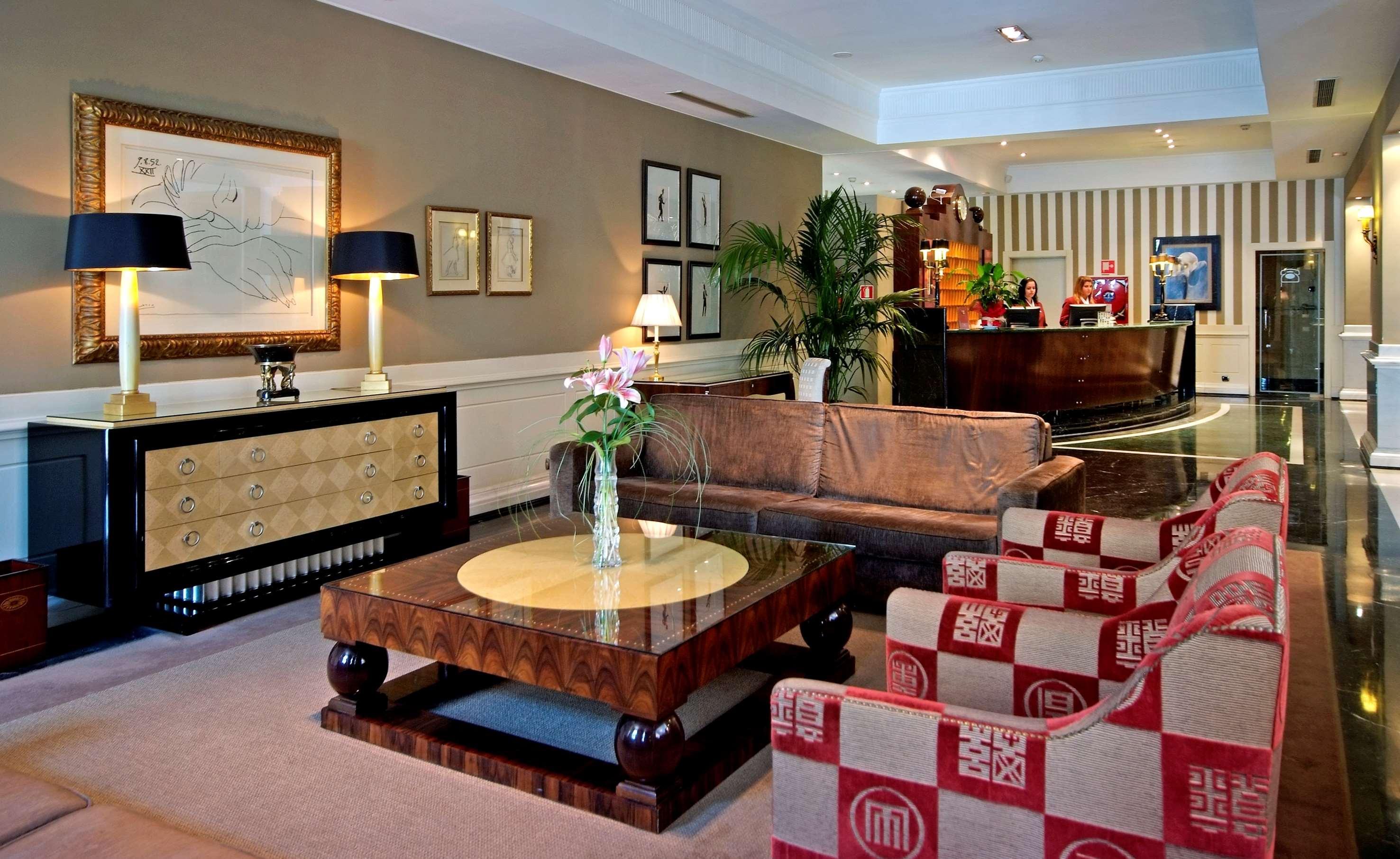 Vista Lobby Hotel Valladolid Recoletos