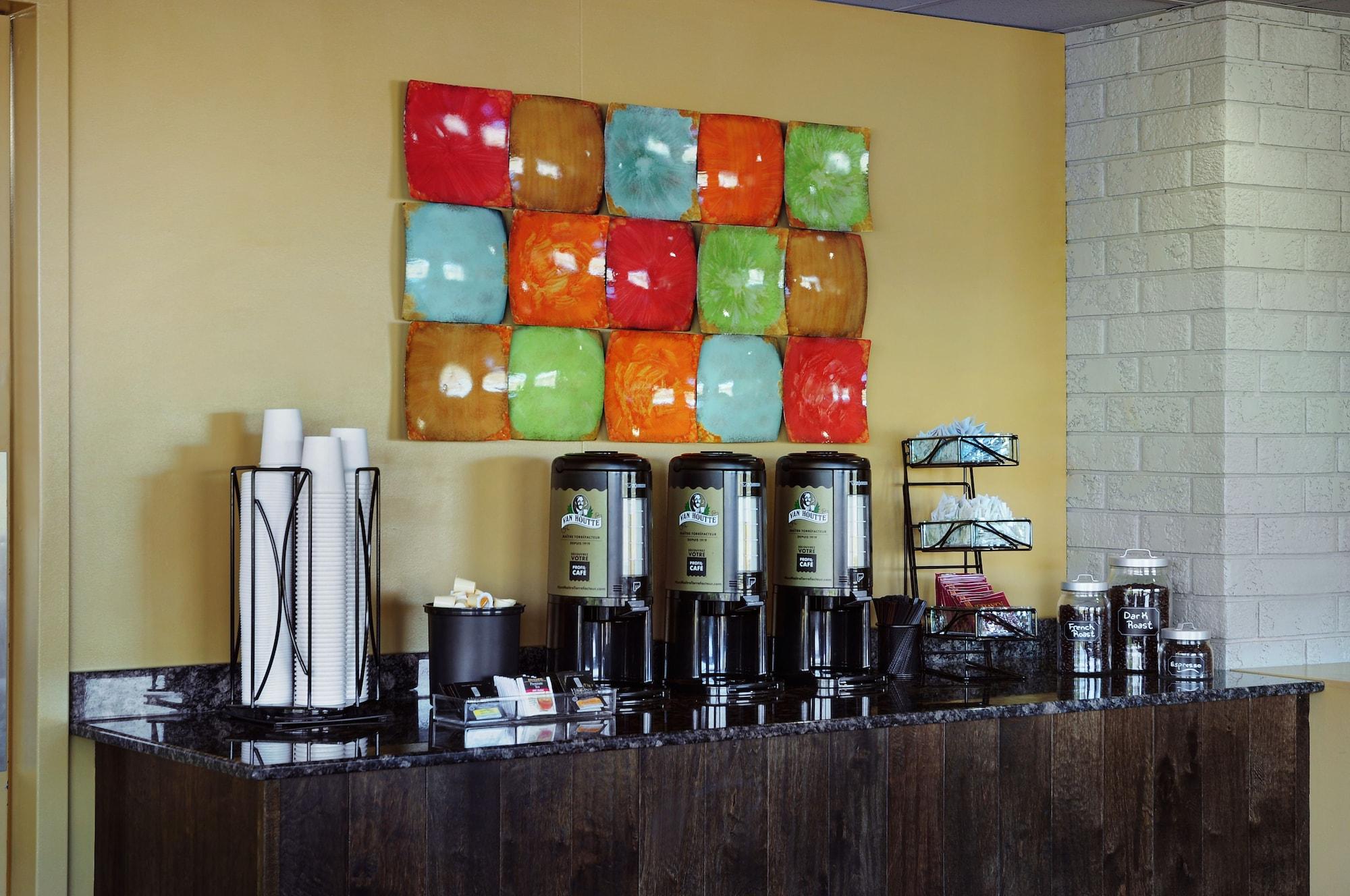 Bar/Salón Travelway Inn Sudbury