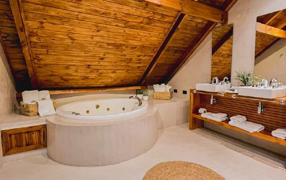 Spa Dos Bahias Lake Resort