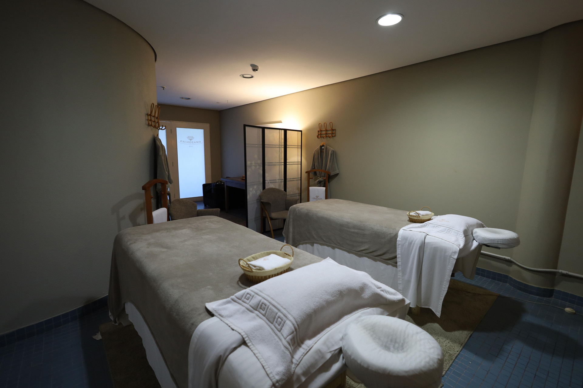 Spa Almenat Tapestry Collection By Hilton