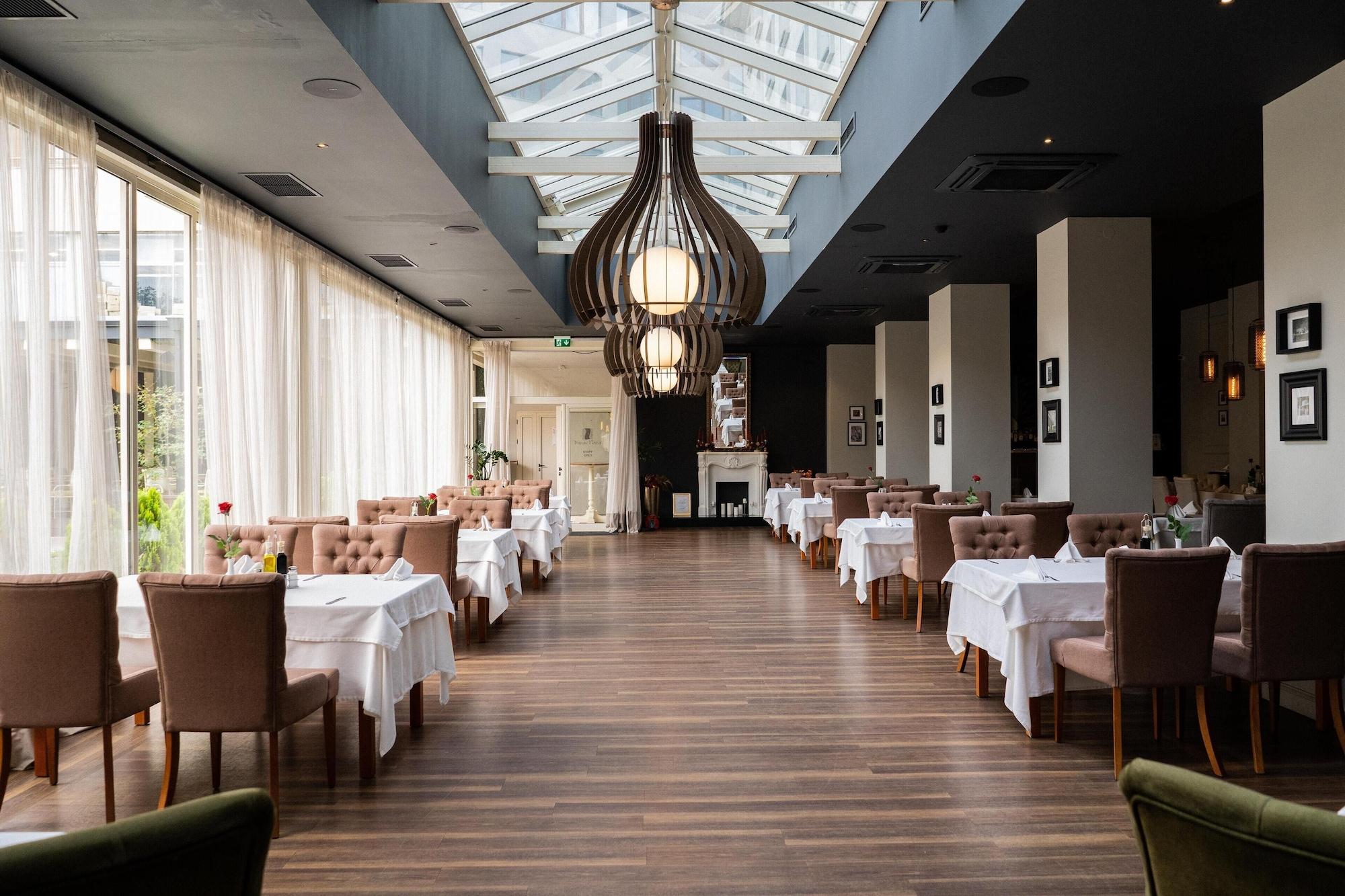 Restaurant Dunav Plaza Hotel