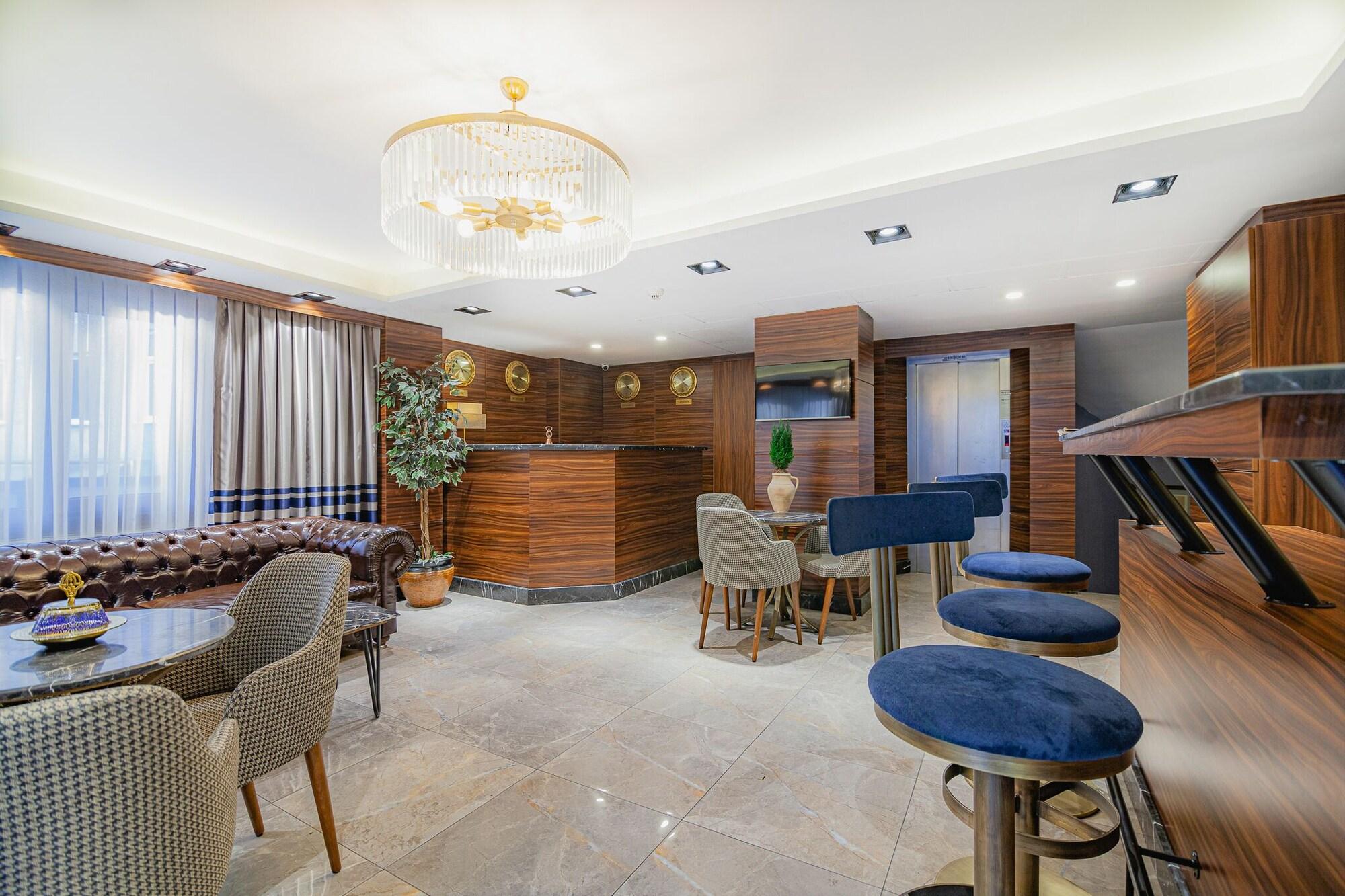 Vista Lobby la palace