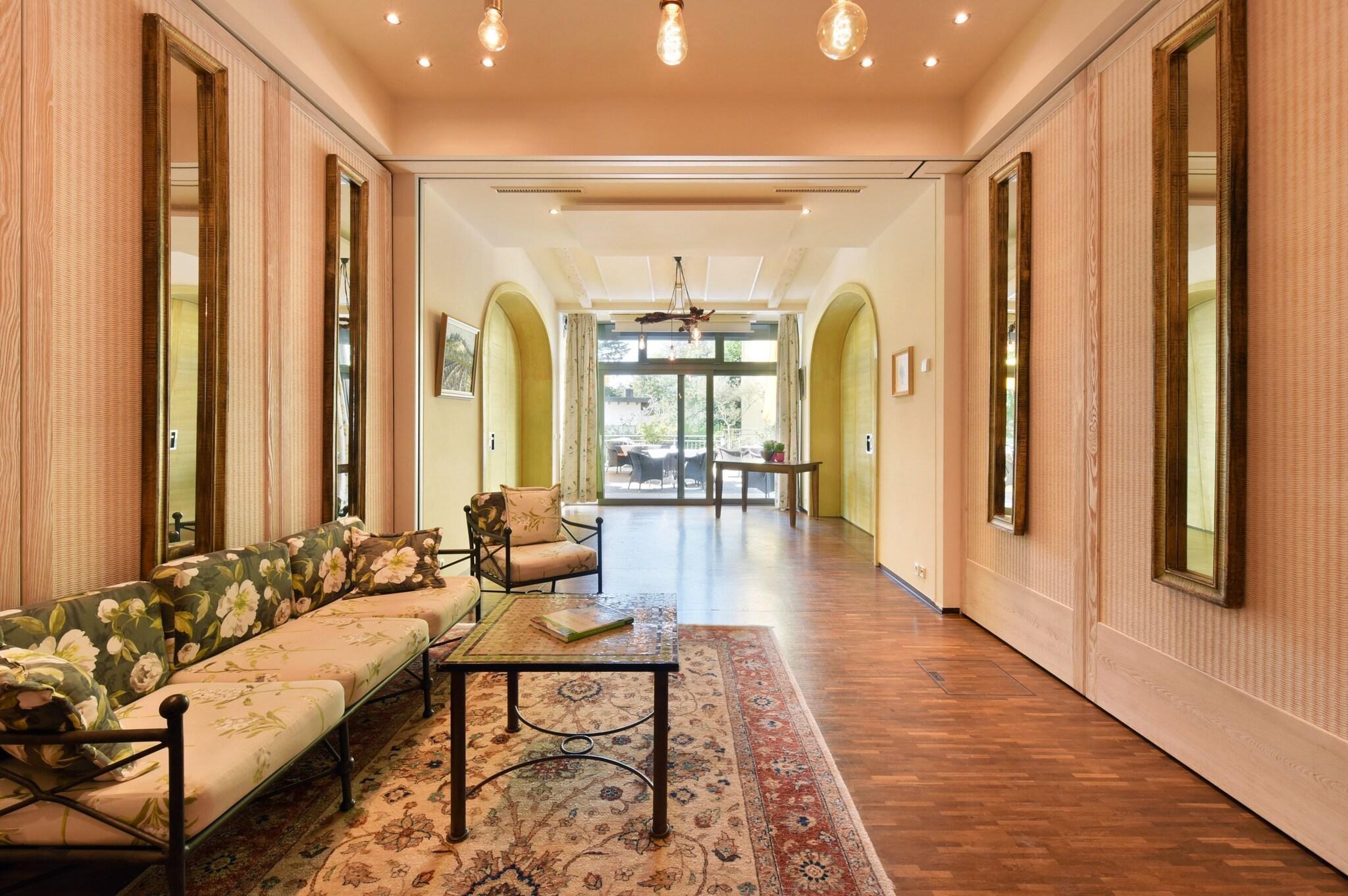 Vista Lobby Hotel Hirschen In Freiburg-Lehen