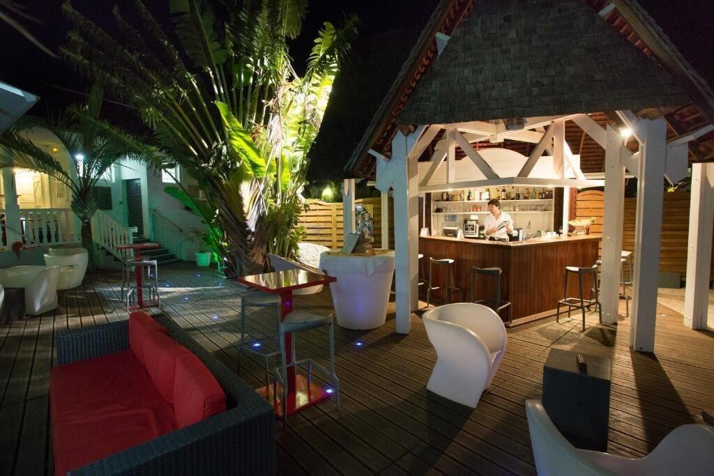 Bar/Salón Ermitage Boutik Hôtel