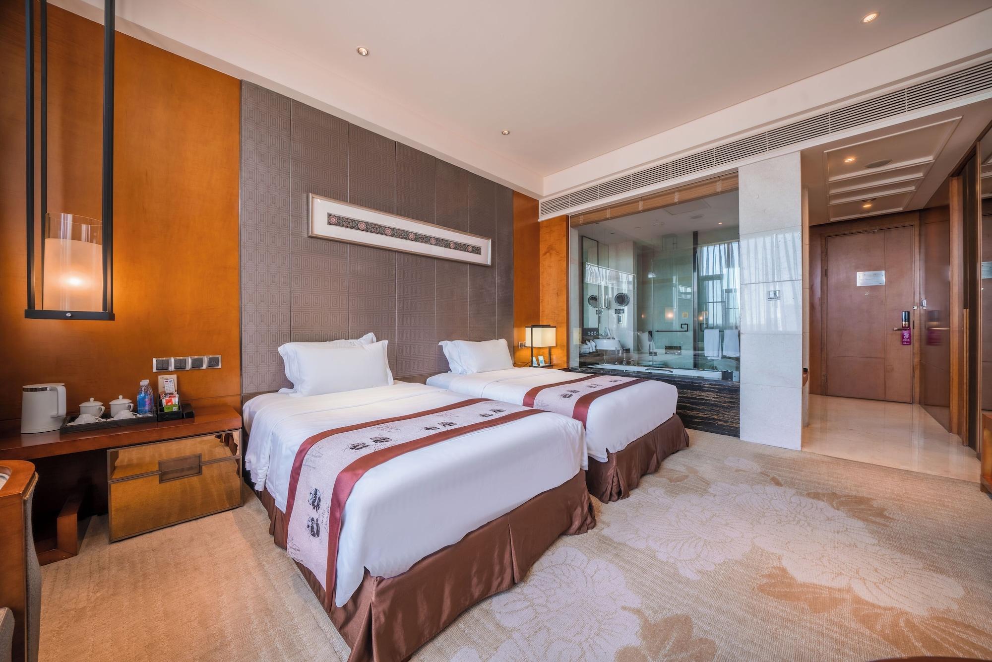 Varios Chengdu Joyhub Air Hotel