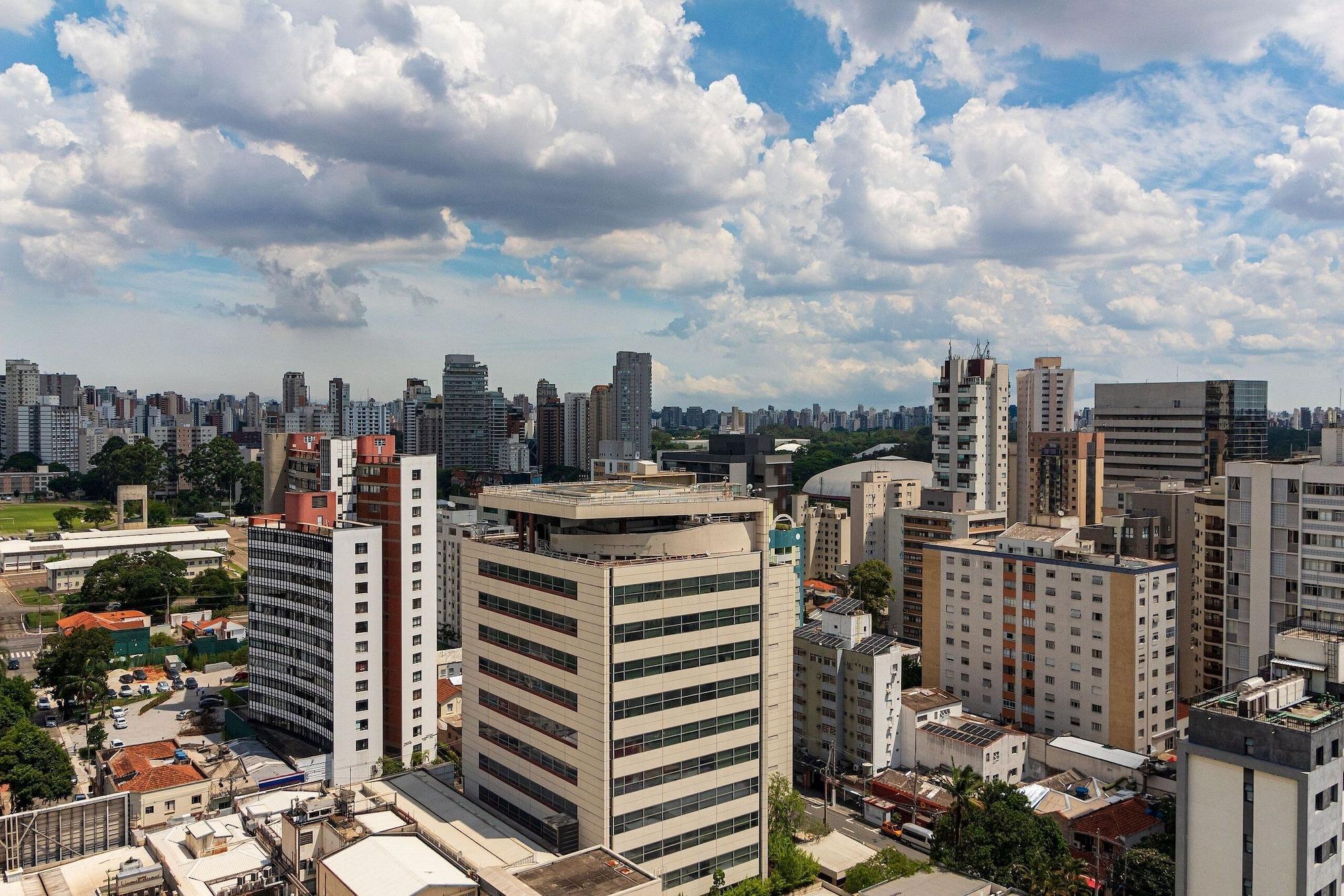 Varios LFLATS no The First Free Flex Residence