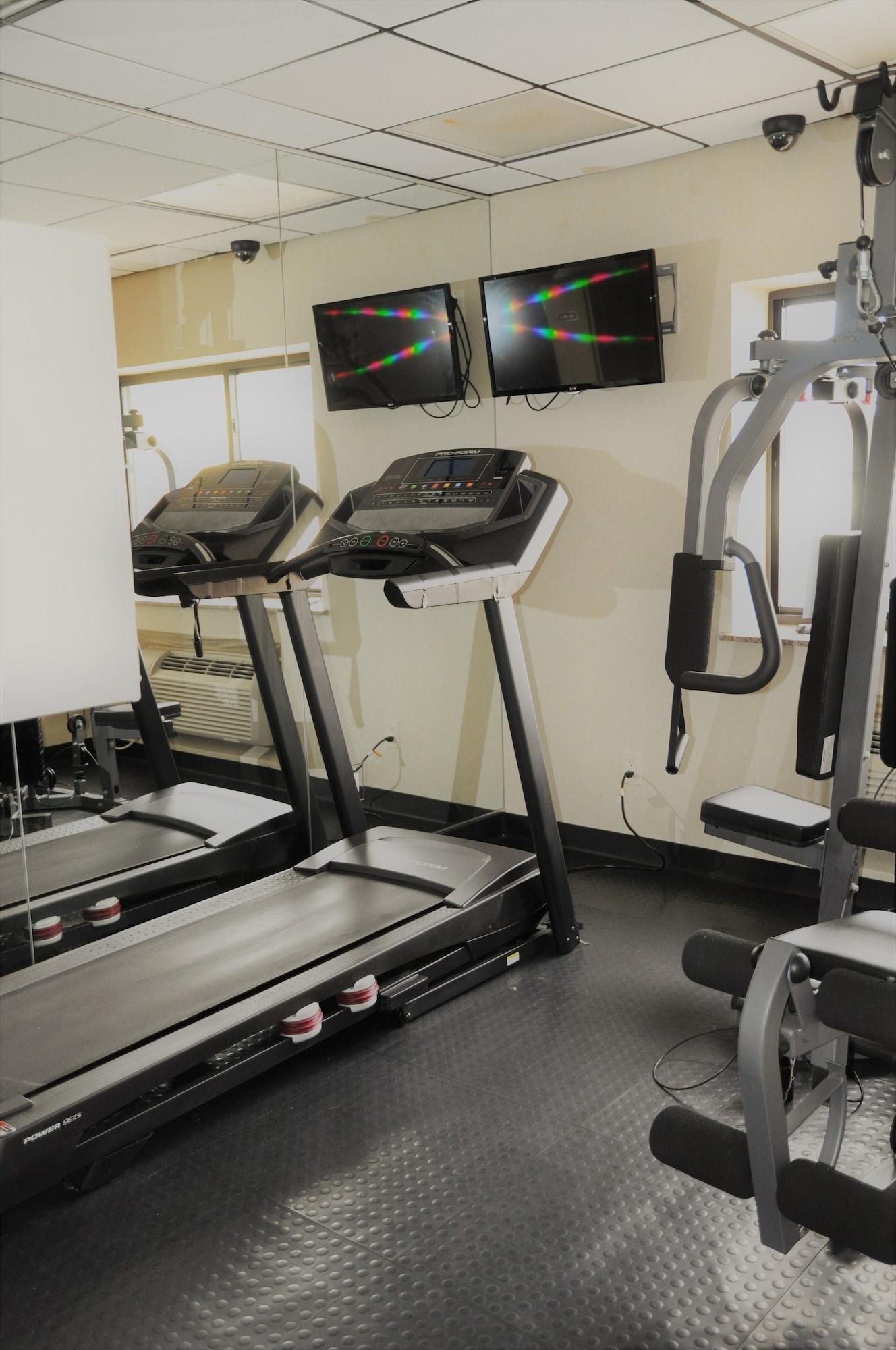 Gimnasio Ramada by Wyndham Staten Island