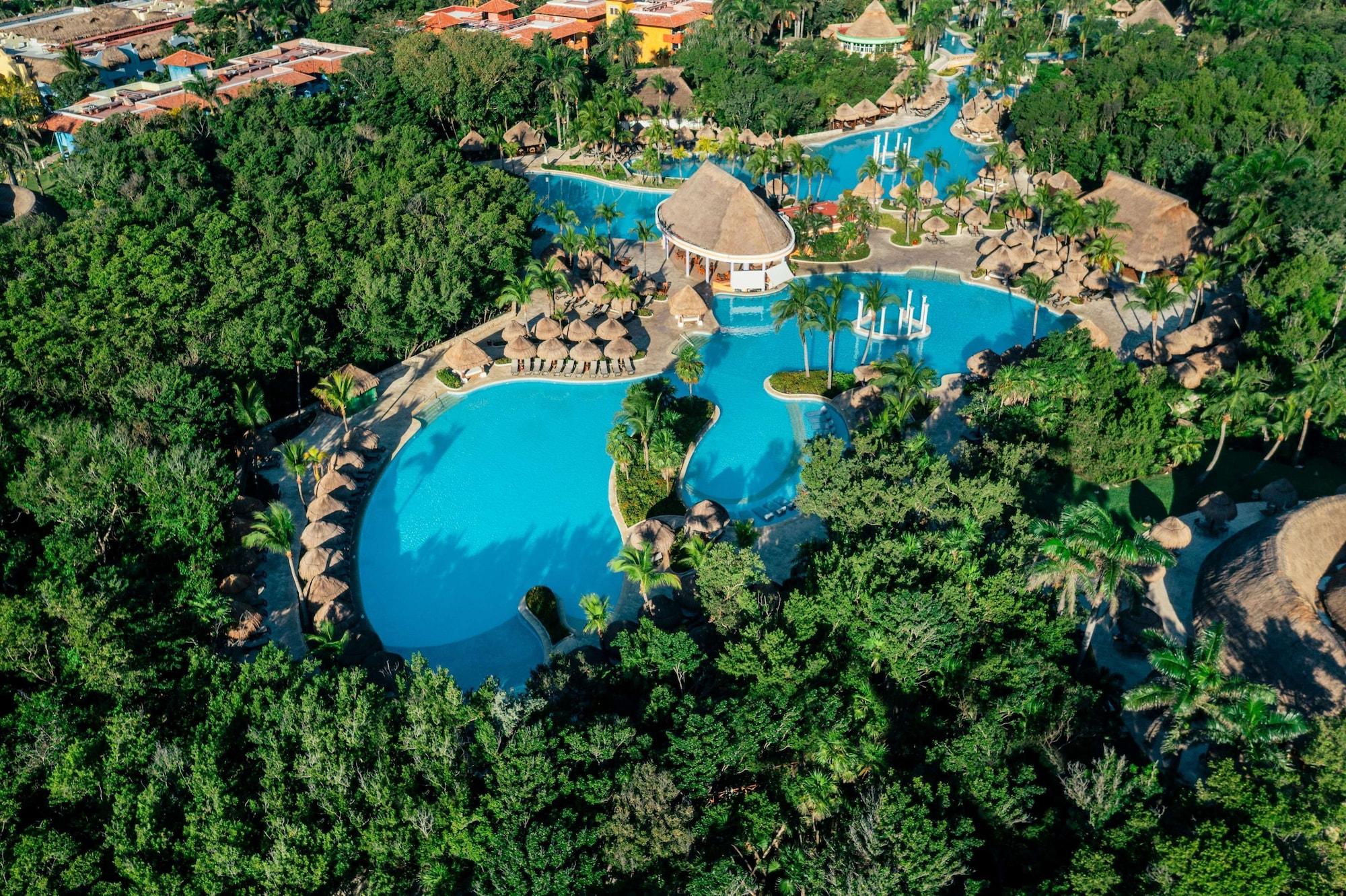Vista Exterior Iberostar Waves Paraíso del Mar - All Inclusive