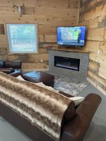 Alquiler Vacacional - Large cabin with ATV/UTV trail access.