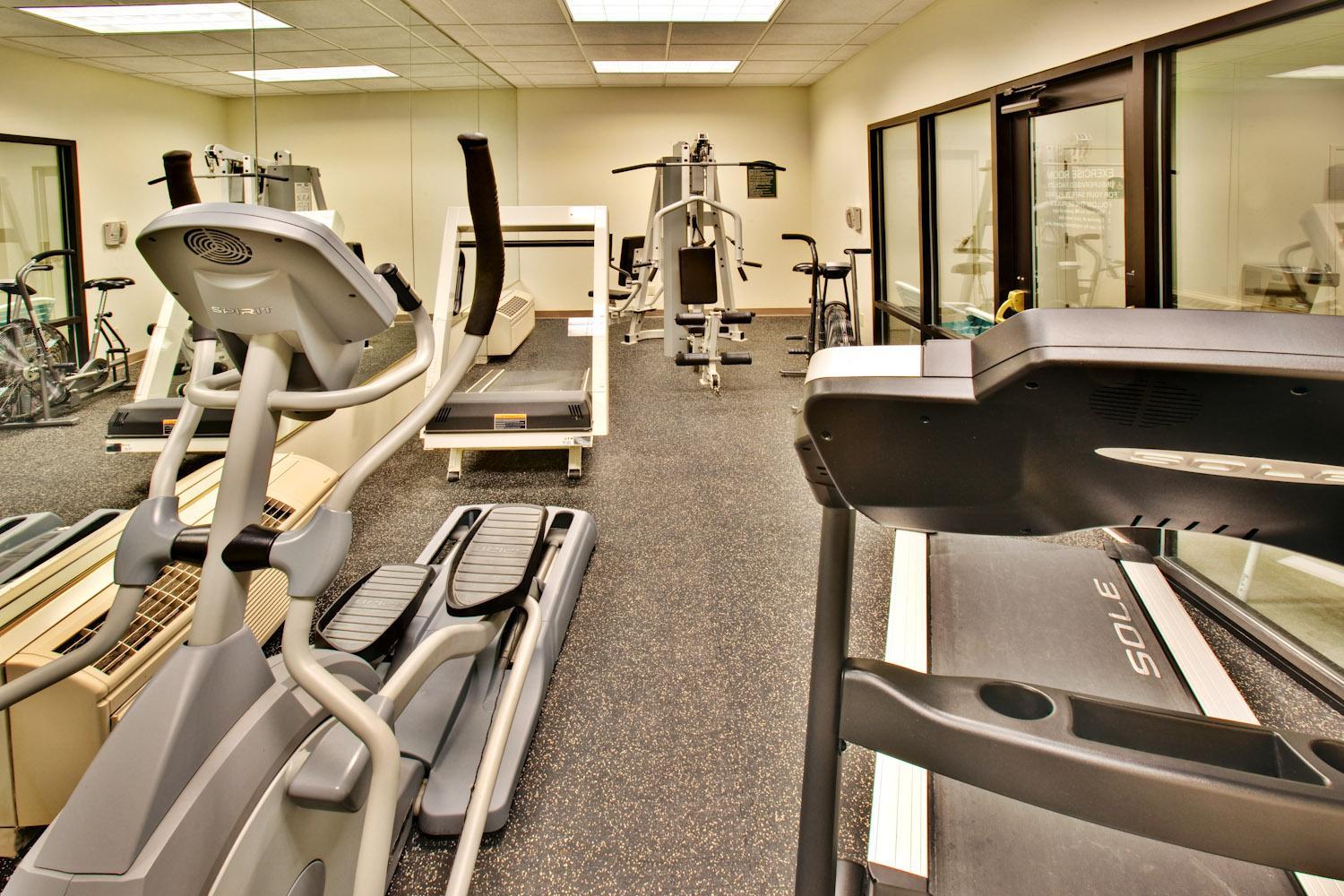 Gimnasio Holiday Inn Express & Suites - Interstate 380 at 33rd Avenue by IHG