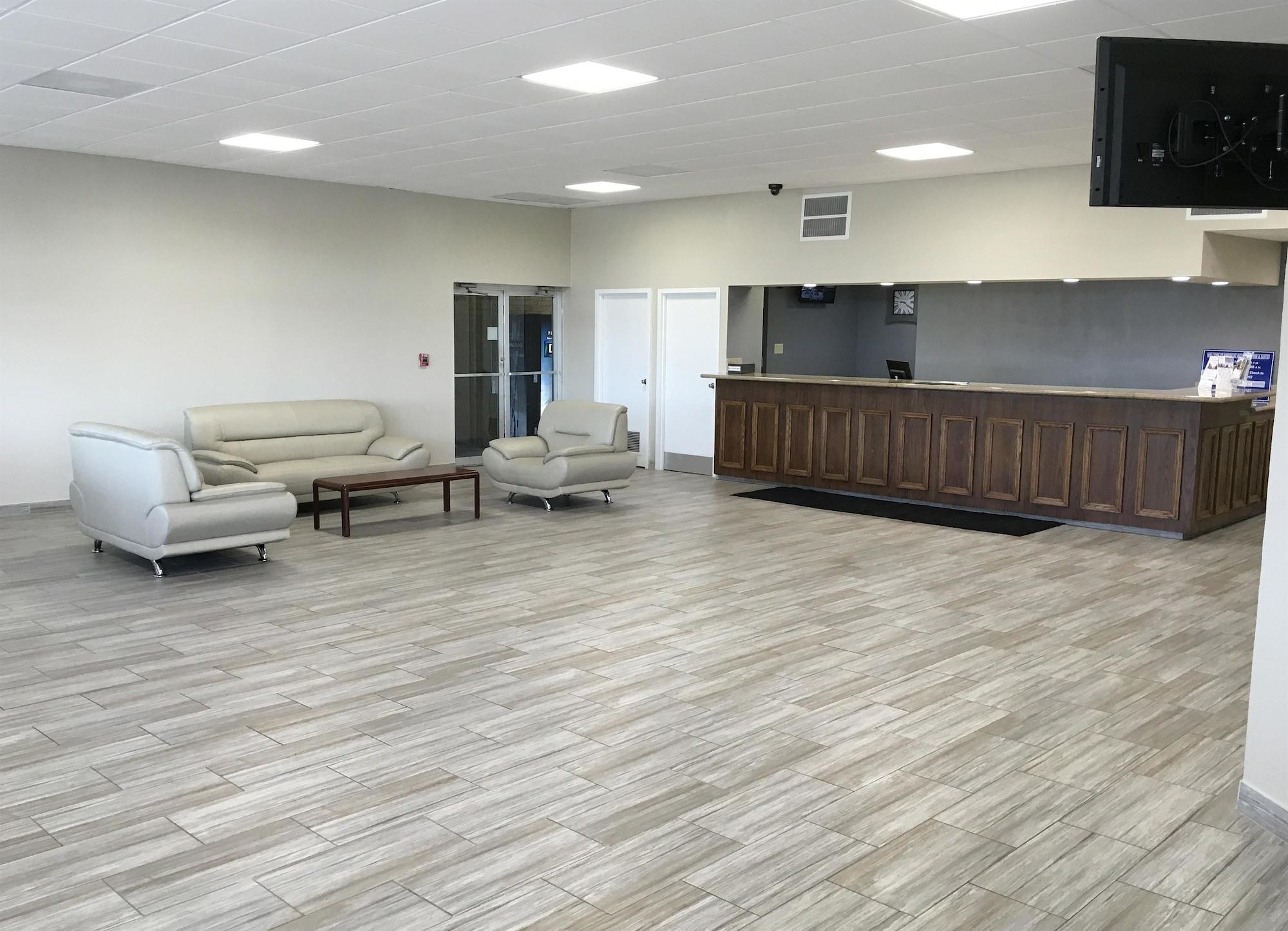 Vista Lobby Americas Best Value Inn & Suites Greenville