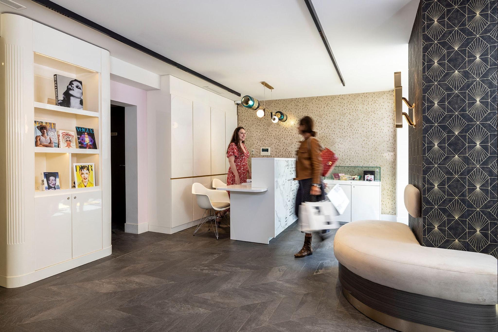 Vista Lobby Hotel Nude Paris