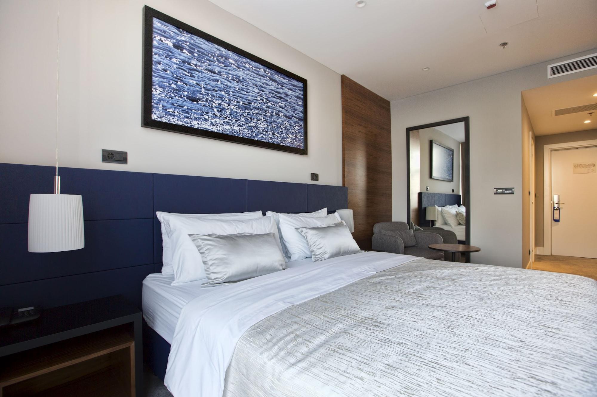 Guest room Marvie Hotel & Health