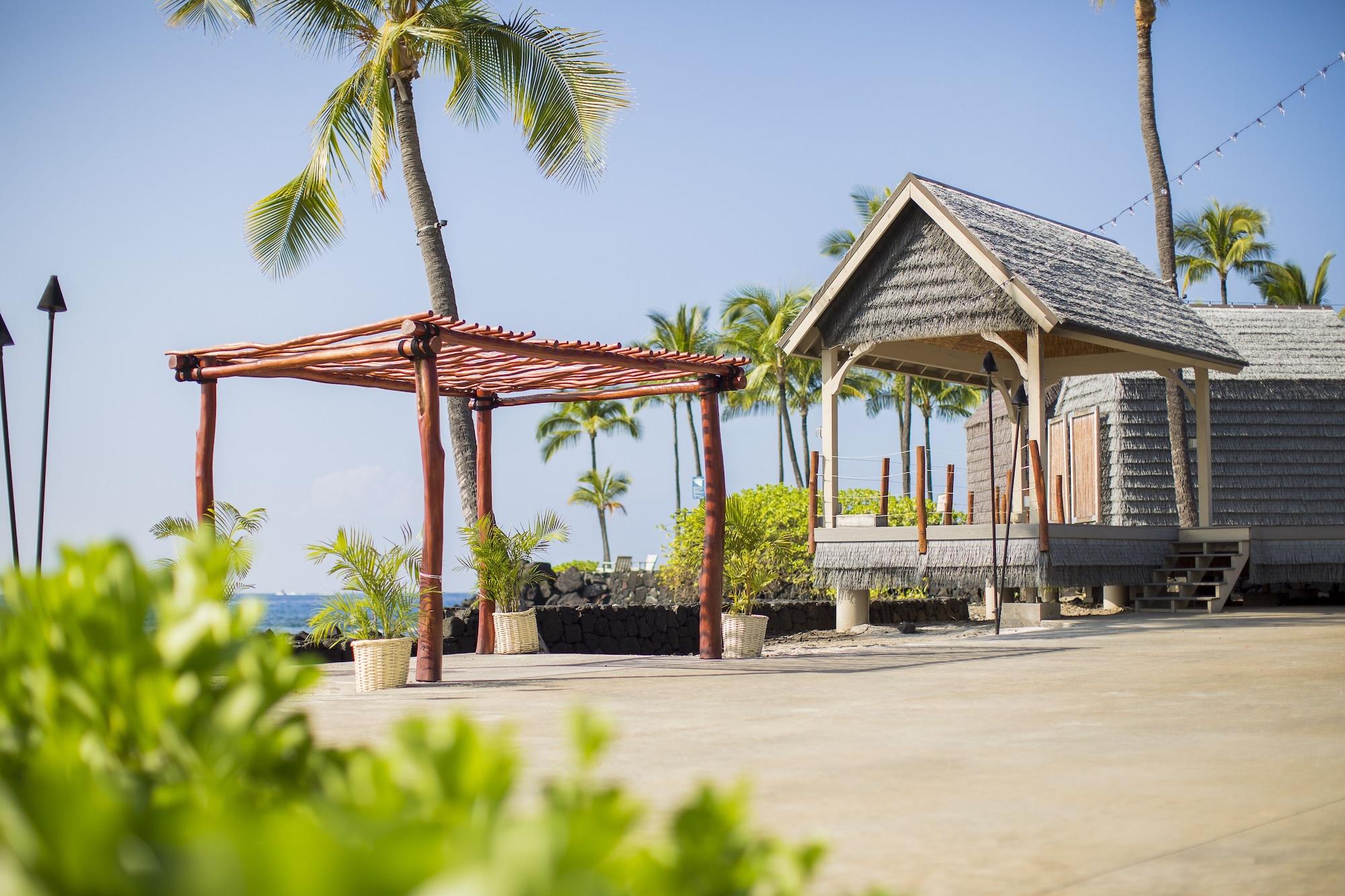Vista Exterior Courtyard by Marriott King Kamehameha's Kona Beach Hotel