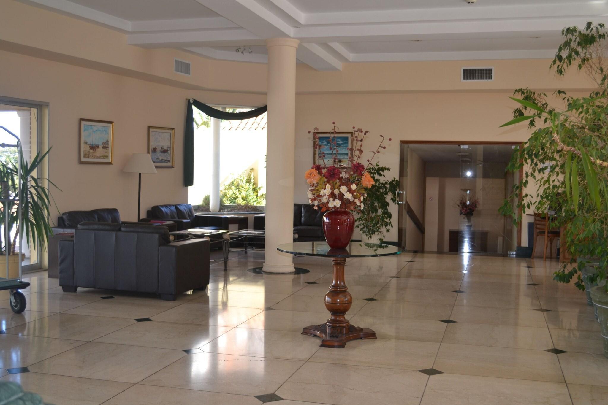 Vista Lobby La Foret