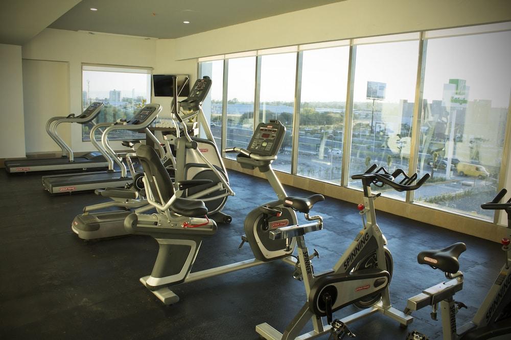 Gimnasio Holiday Inn Queretaro Zona Krystal by IHG