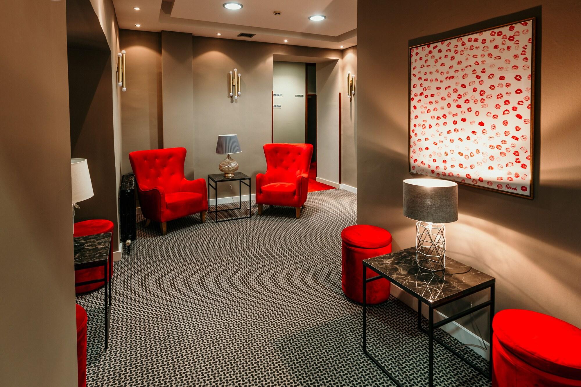 Vista Lobby HOTEL SAHAT