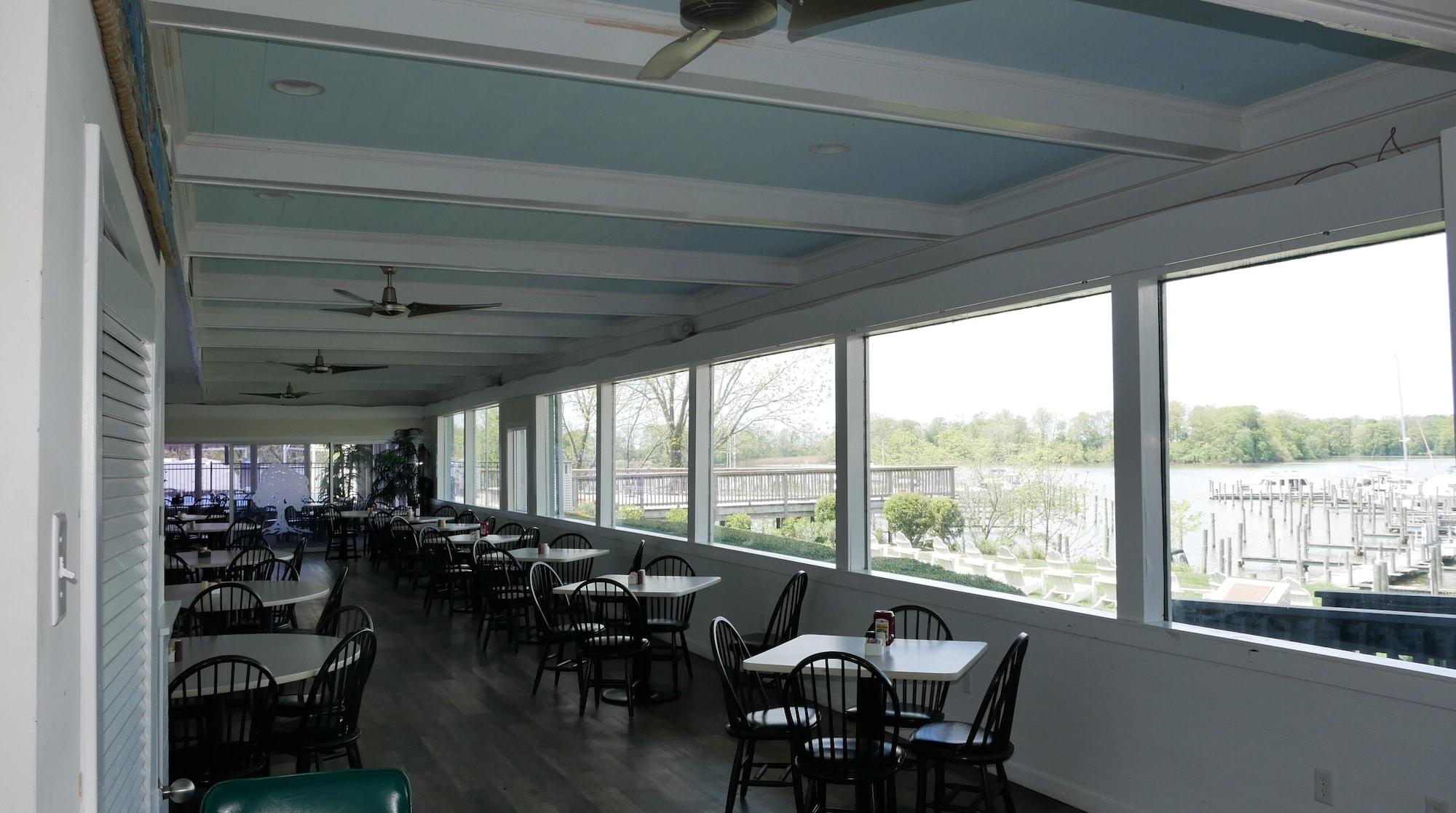 Restaurant The Lodge at Great Oak Landing