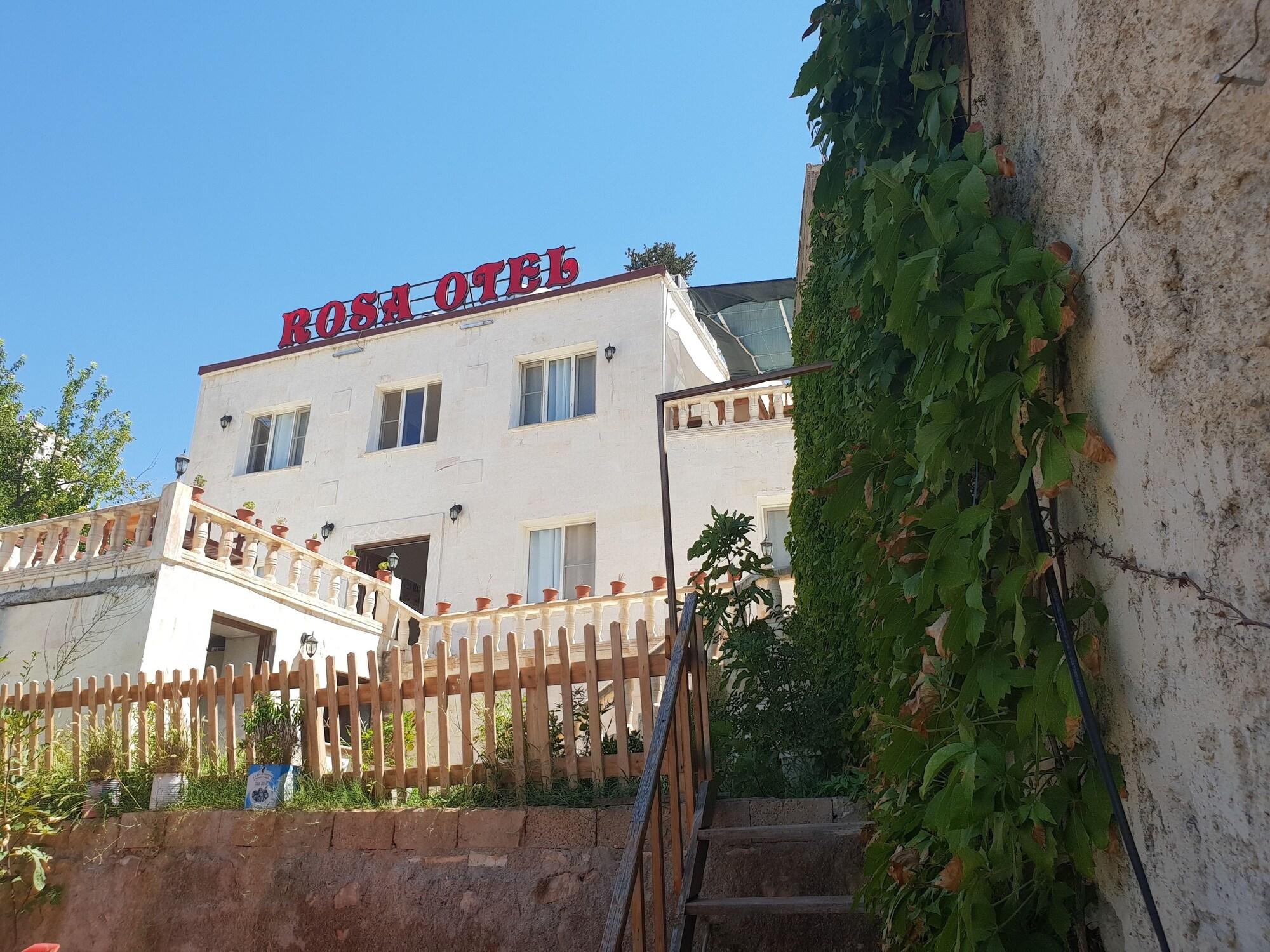 Varios Rosa Otel