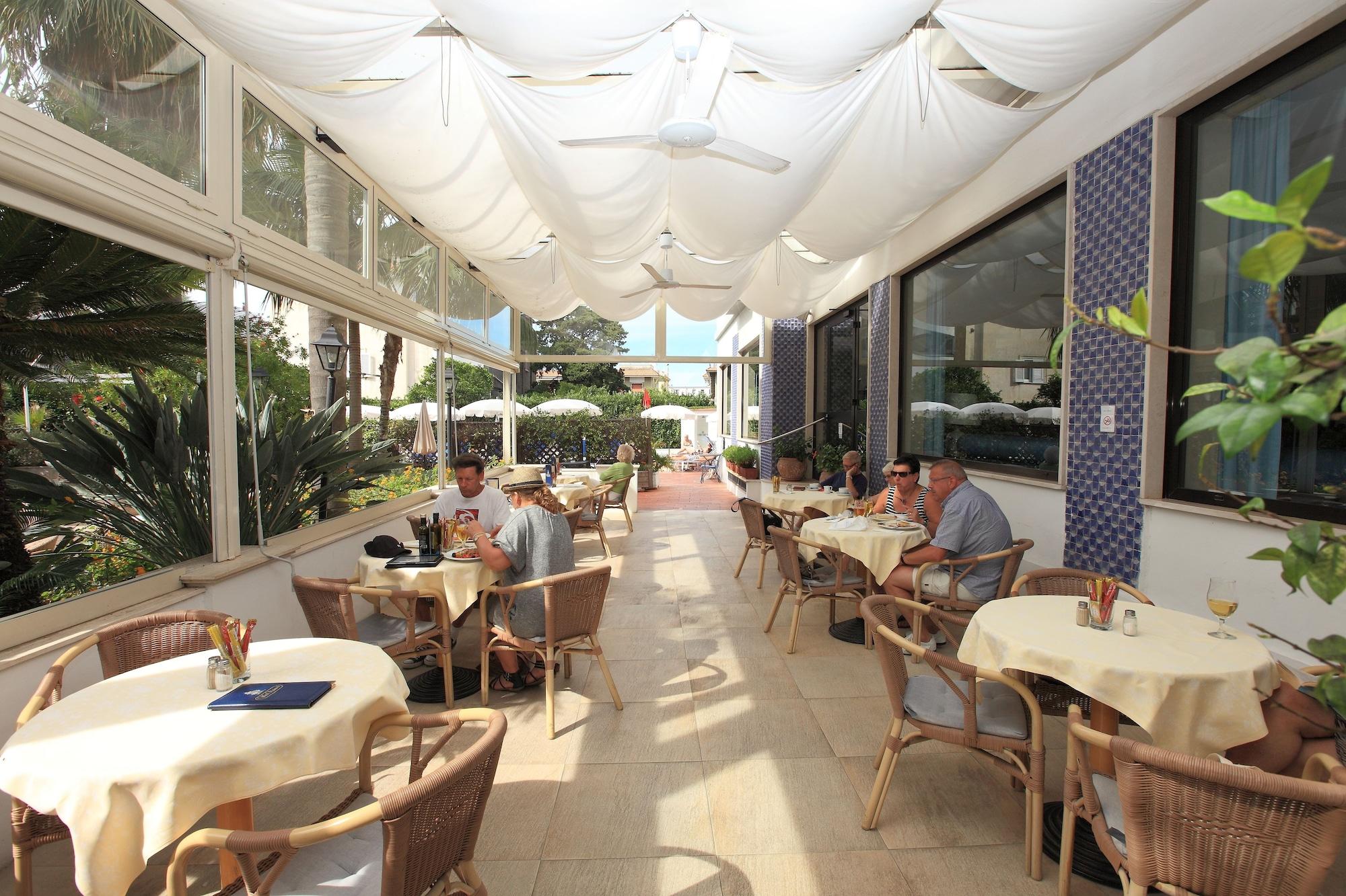 Restaurant Hotel Caravel