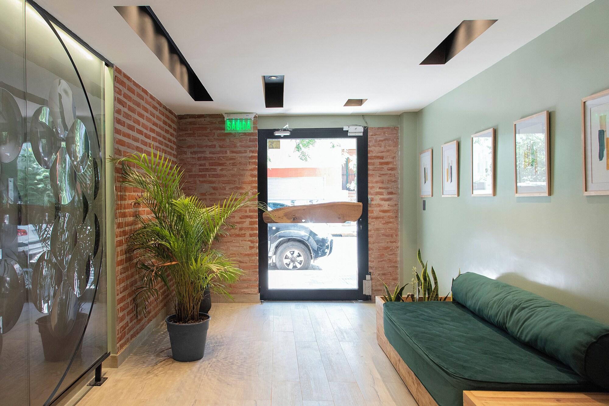 Vista Lobby H5063