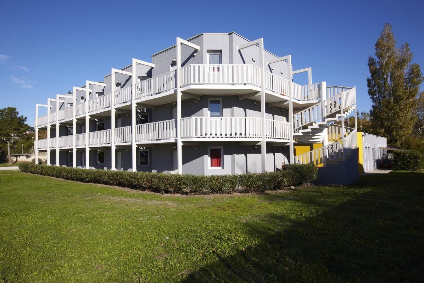 Vista Exterior Première Classe Martigues