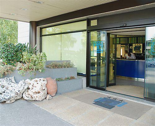 Vista Exterior Hotel Gamma