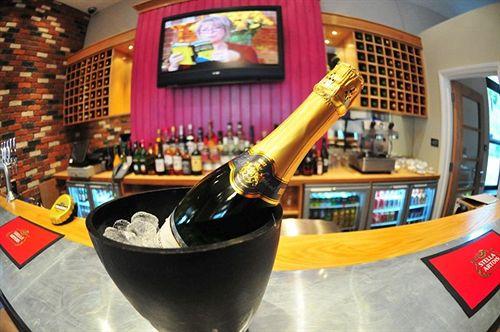 Bar/Salón The Inn Boutique - Jersey