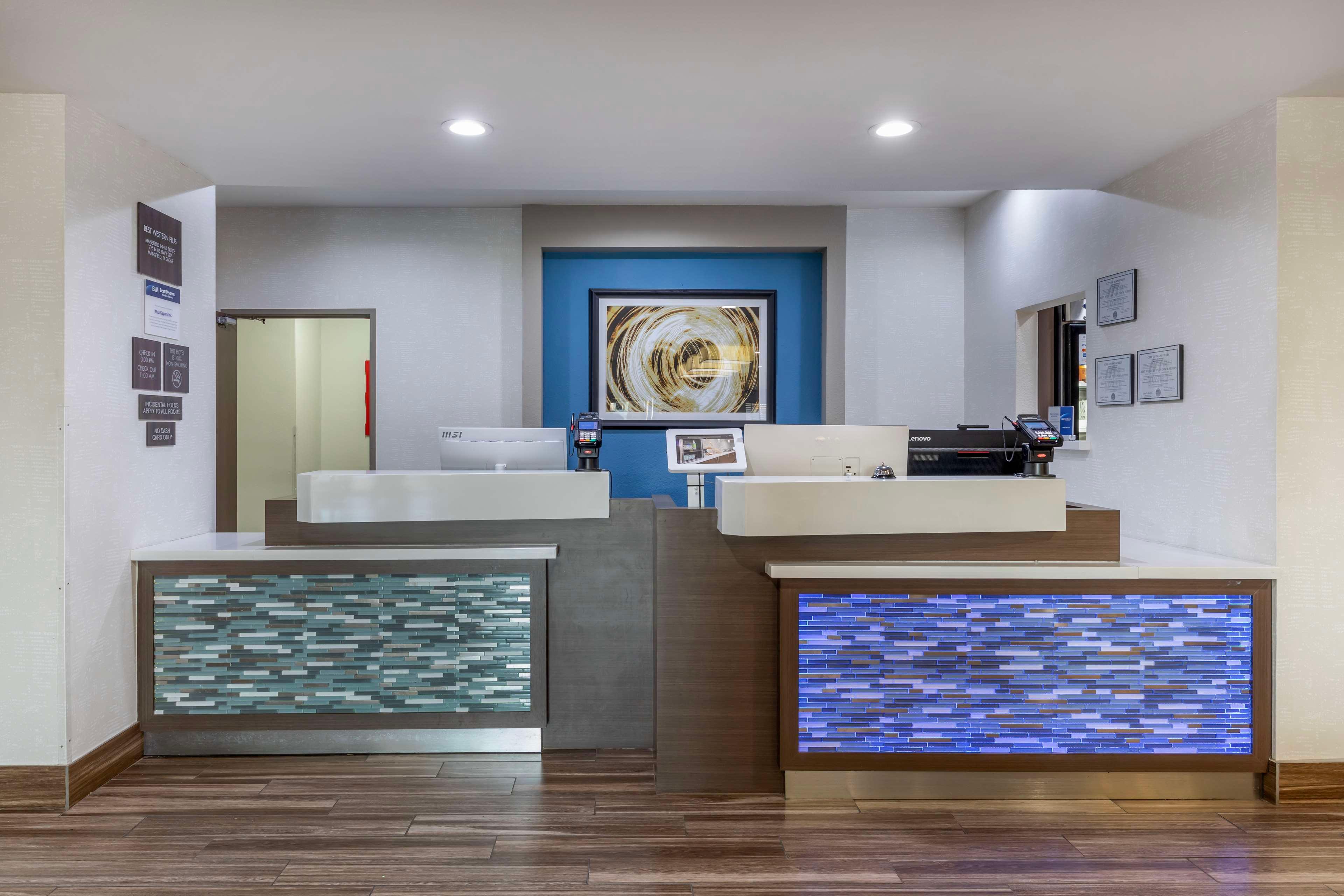 Vista Lobby Best Western Plus Mansfield Inn & Suites