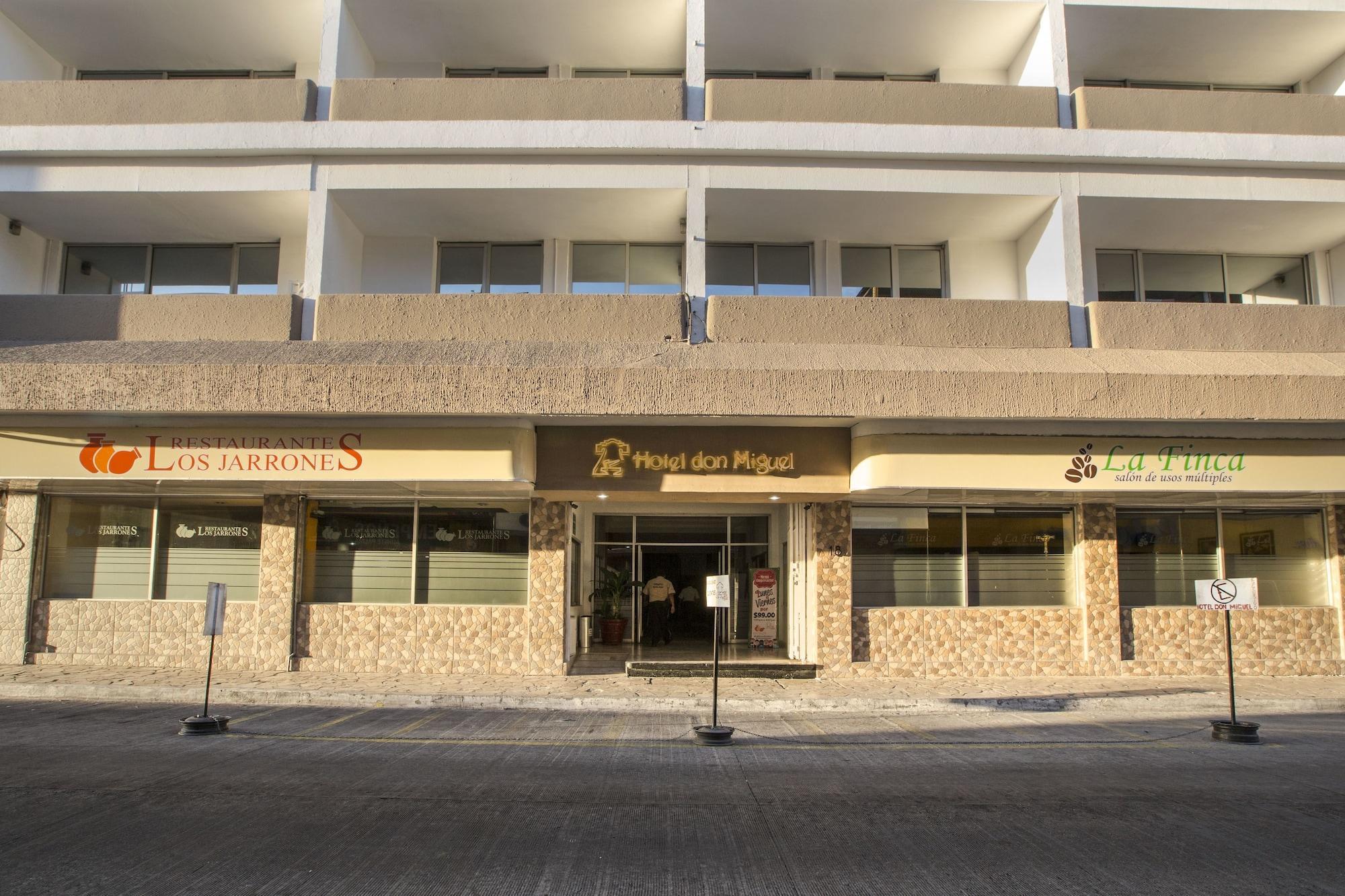 Vista Exterior Hotel Don Miguel