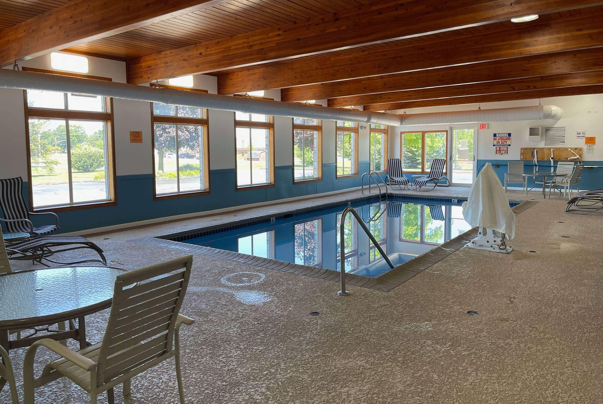 Vista Piscina Days Inn by Wyndham Imlay City