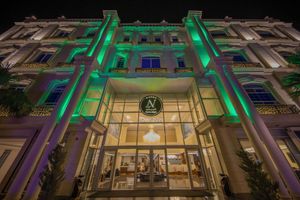 Alojamiento - Luxury Night Hotel