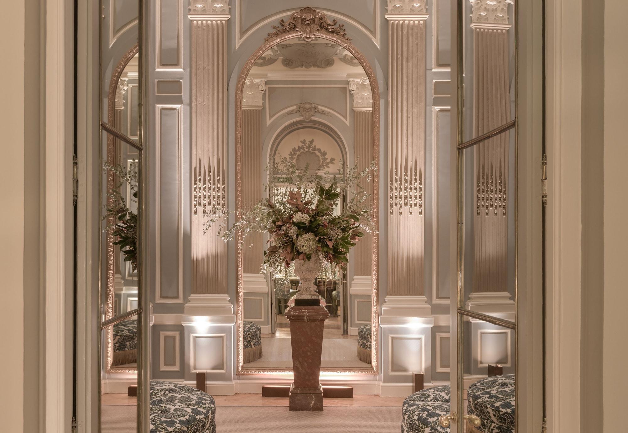 Vista Lobby Santo Mauro, a Luxury Collection Hotel, Madrid