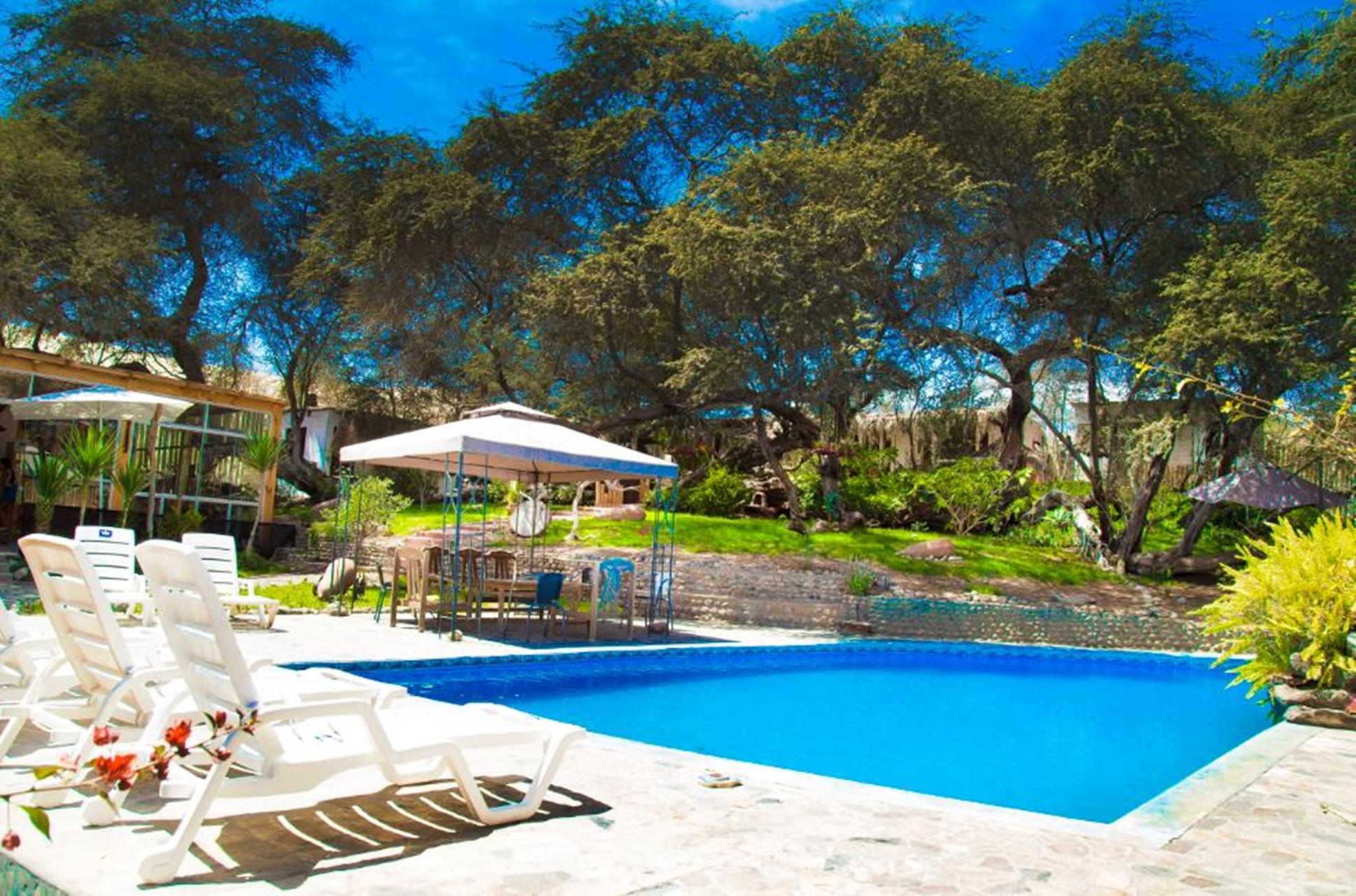 Vista Piscina Hotel y Restaurant Rochabus