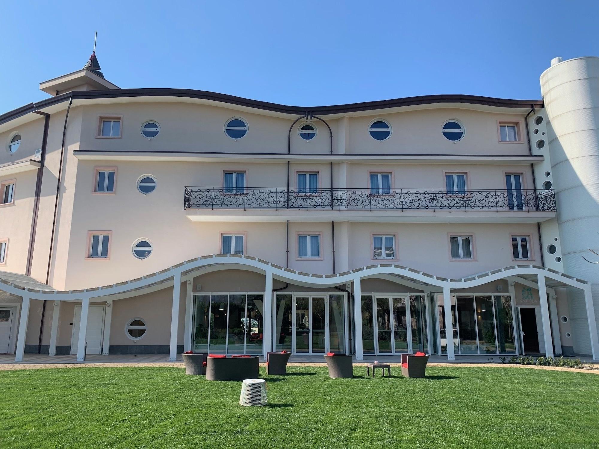 Vista Exterior Astrea Wellness & Spa