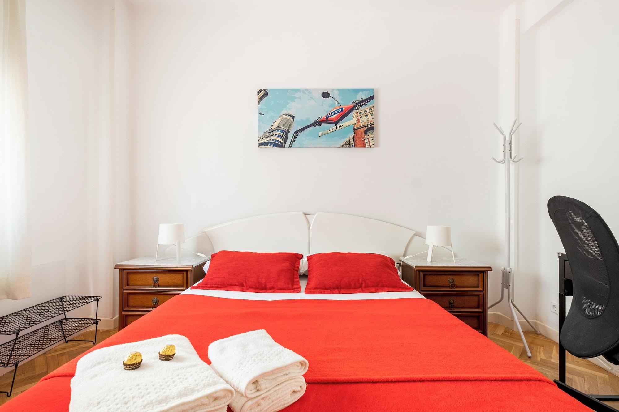Habitación Madrid center room just 3 metro stops
