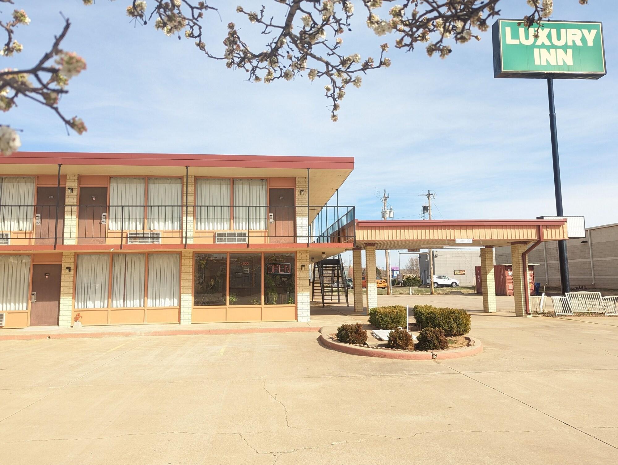 Vista Exterior Luxury Inn