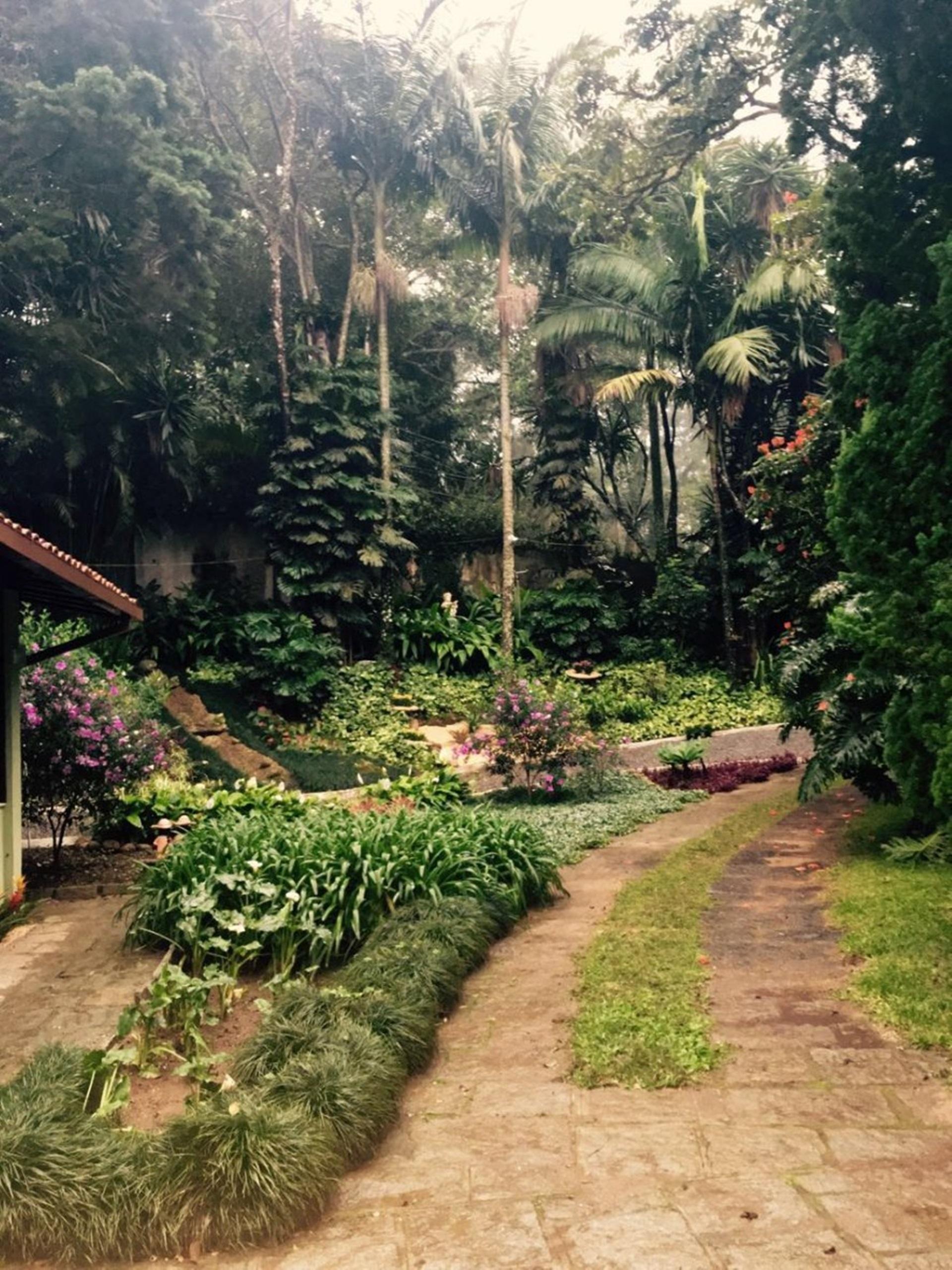 Vista Exterior Pousada Cantinho da Serra