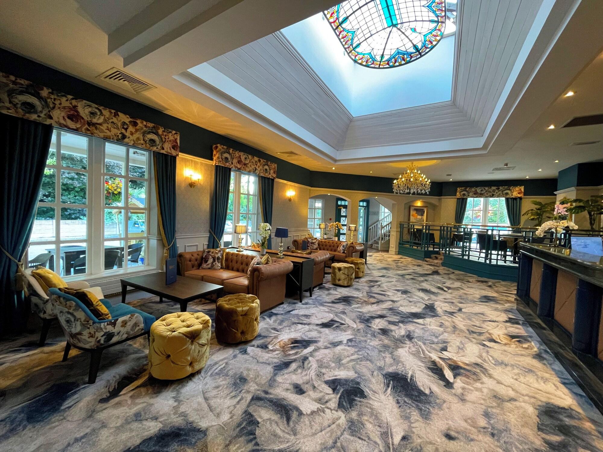 Vista Lobby Ardboyne Hotel