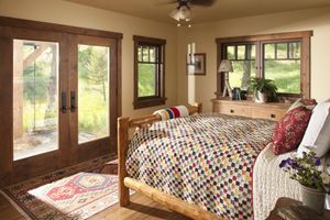 Alquiler Vacacional - Whitefish MT Historic Cabin-Guest House- Amazing Mountain Views and Lake Access