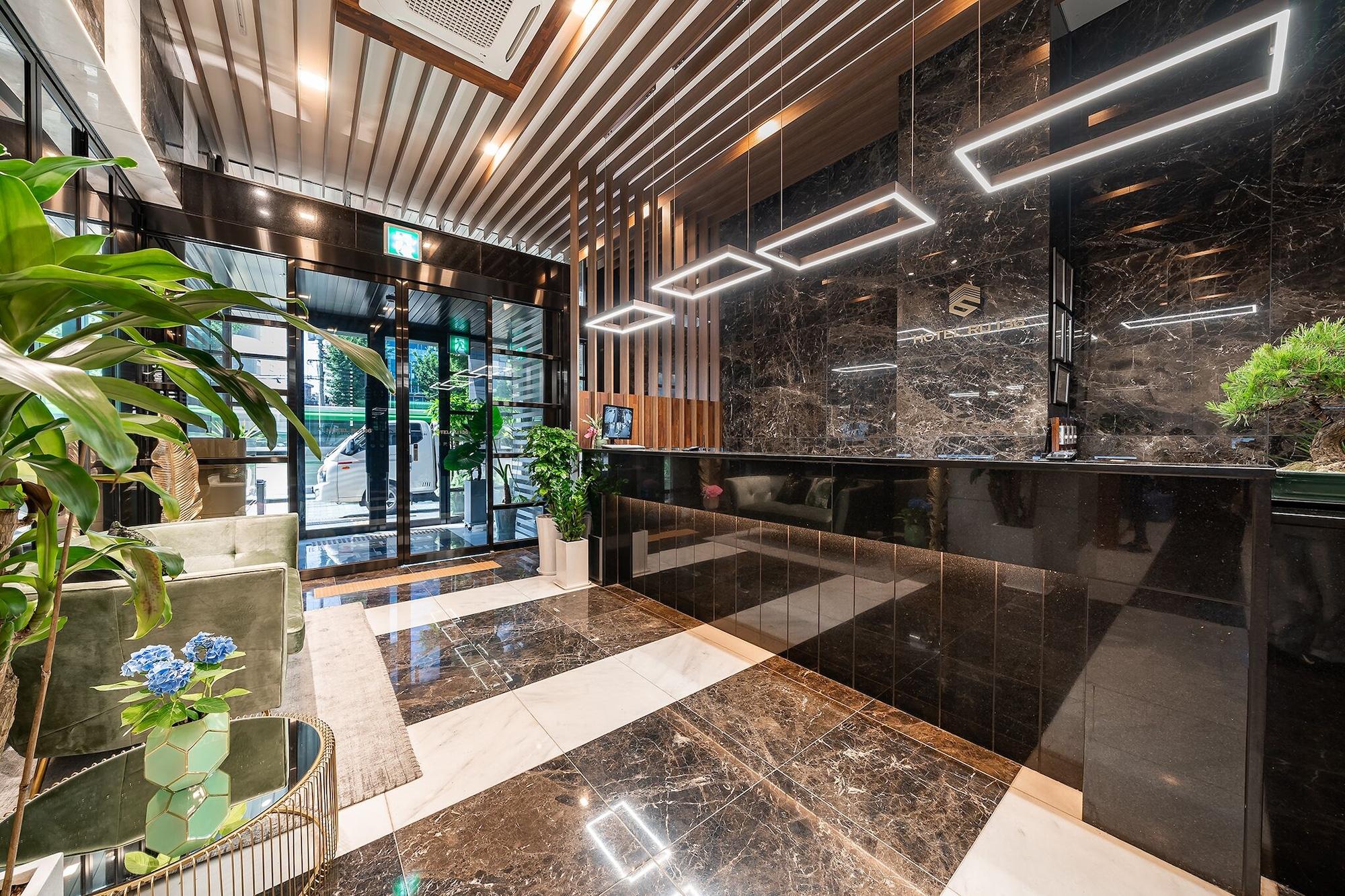 Vista Lobby Hotel RU136