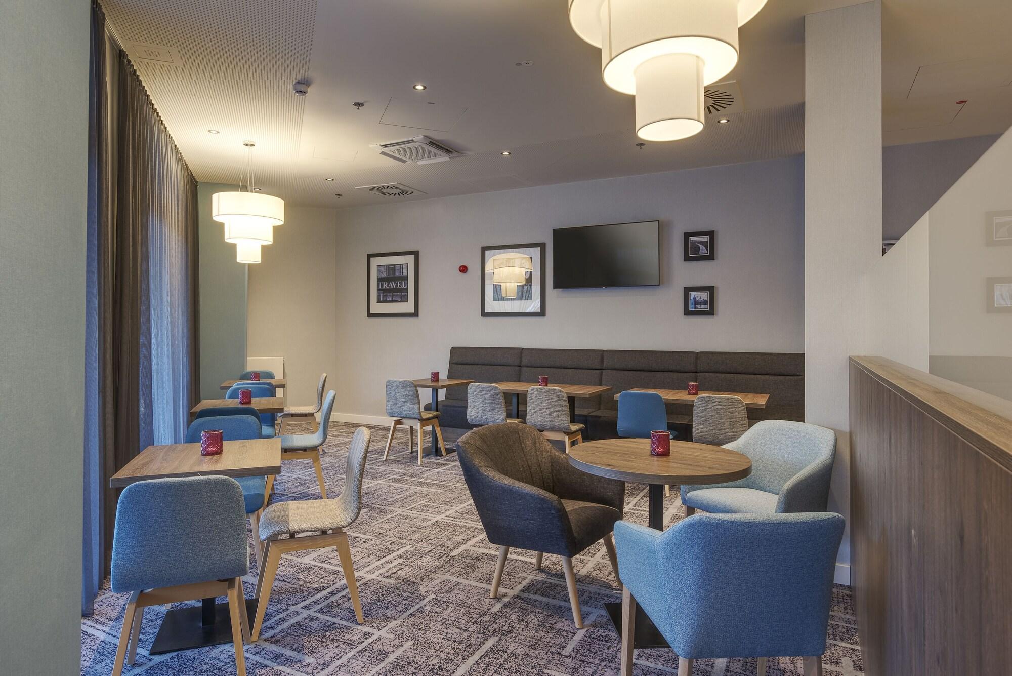 Restaurant Hampton by Hilton Stuttgart City Centre