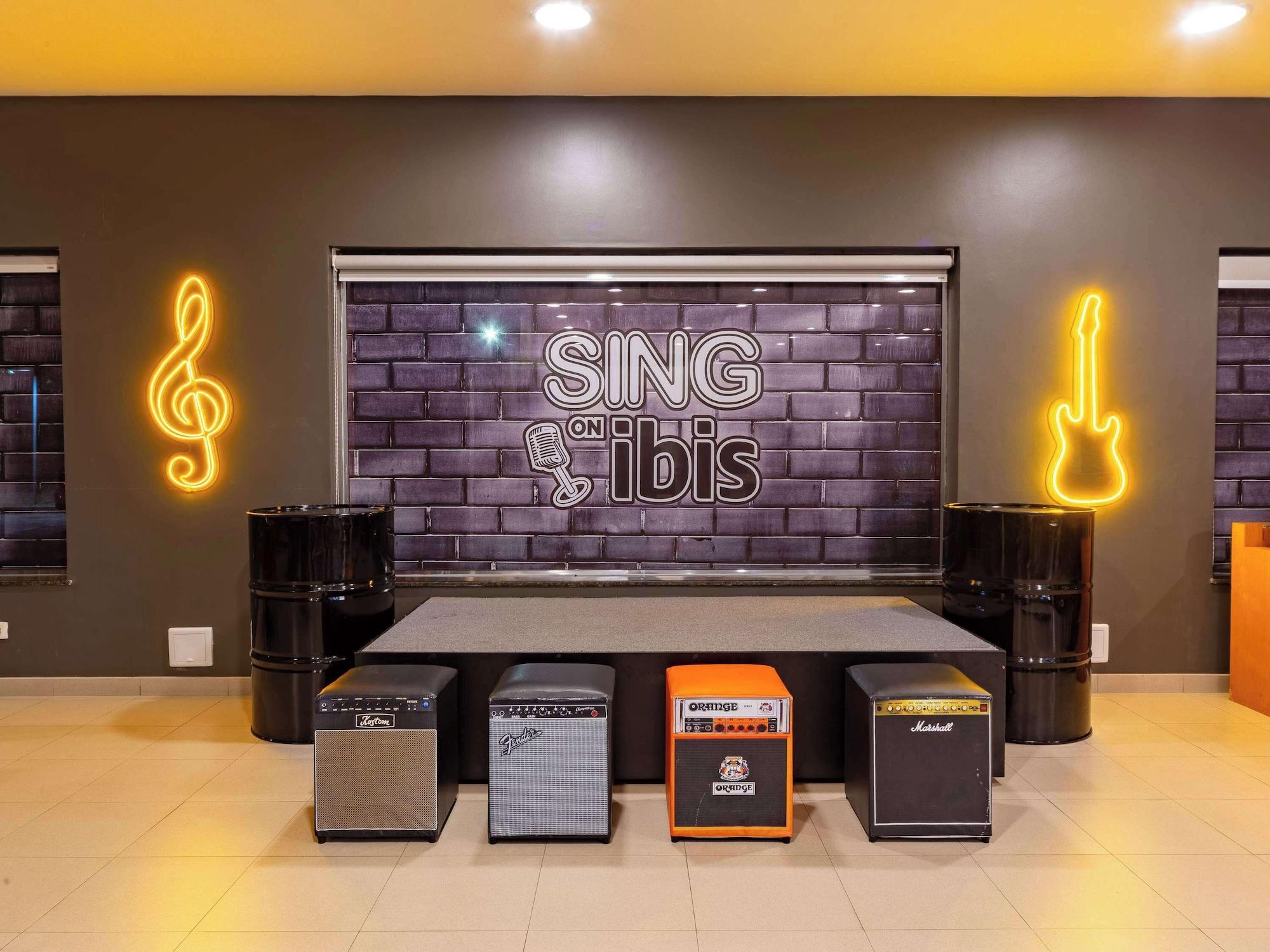 Bar/Salón Ibis Manaus Distrito Industrial