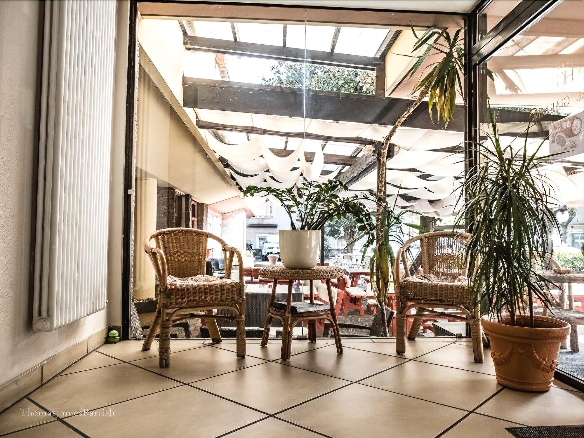 Varios Hotel Giardino