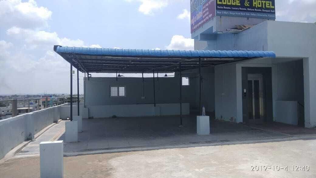 Vista Exterior iROOMZ Partha Grand