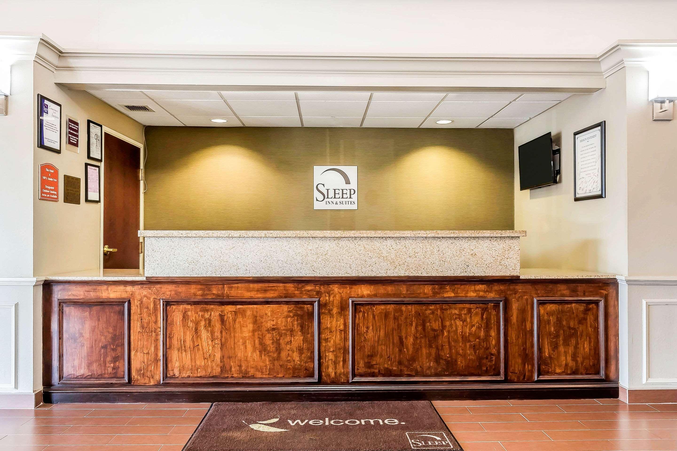 Vista Lobby Sleep Inn & Suites Dothan North