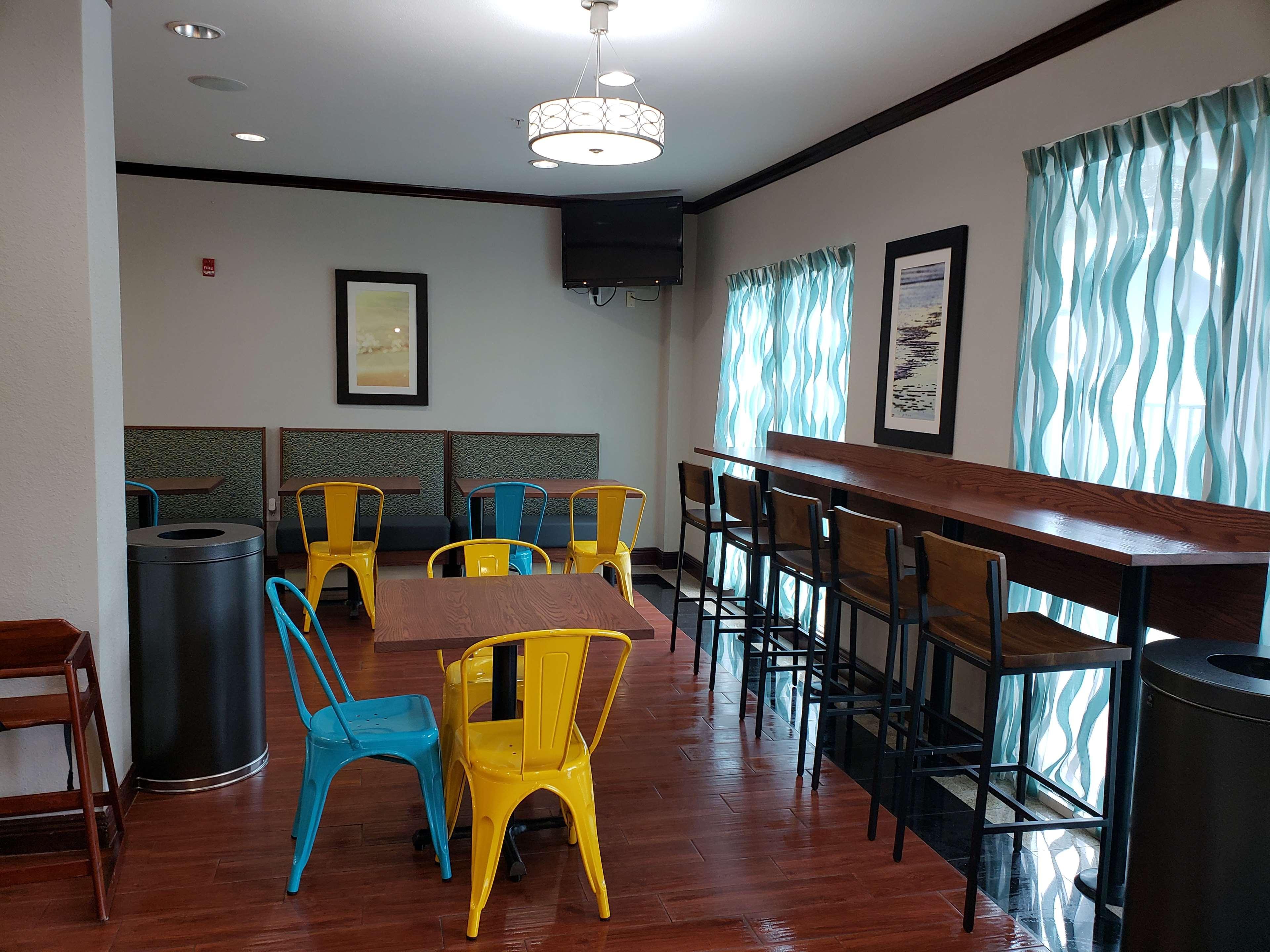Restaurant Best Western Plus Blue Angel Inn