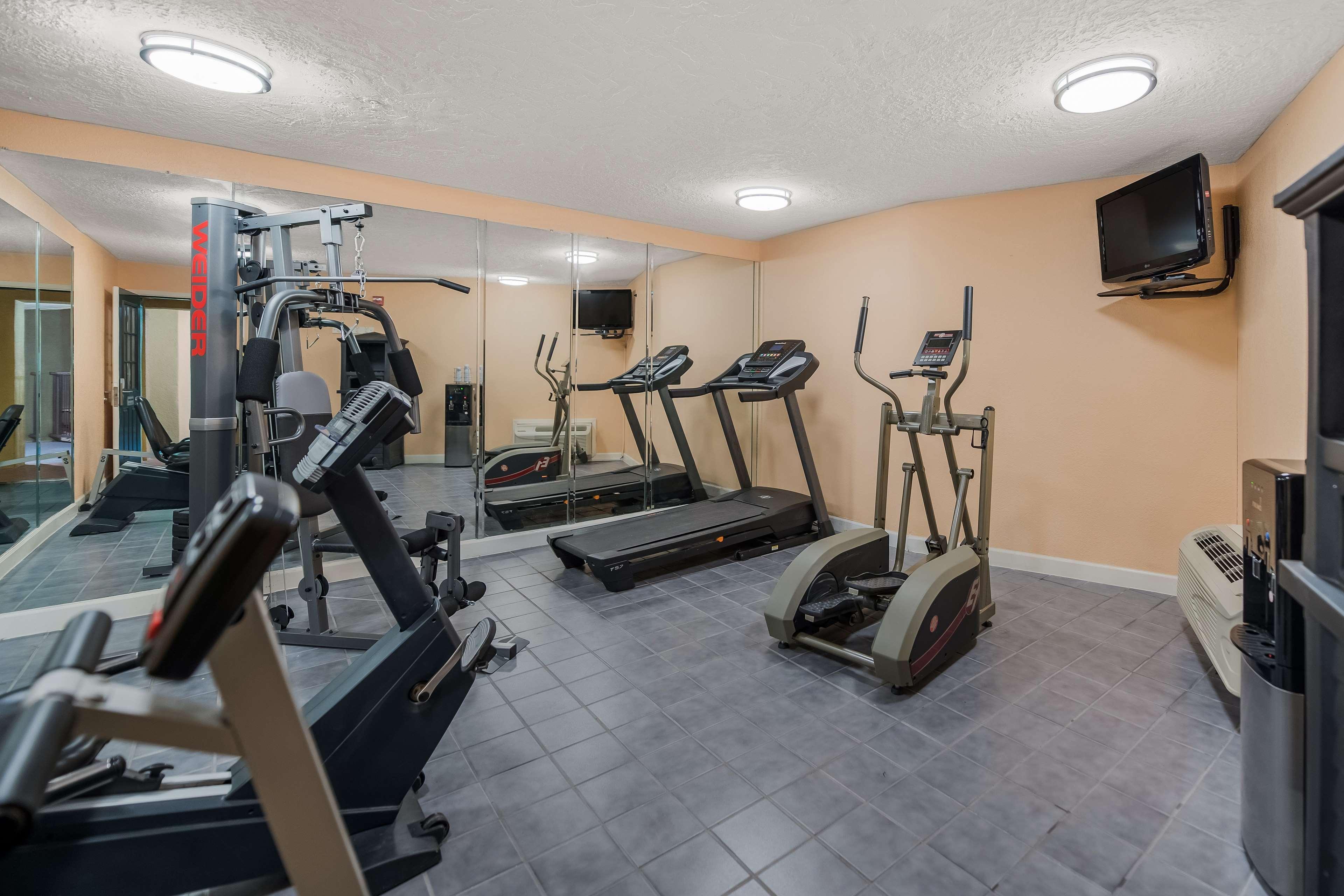 Instalaciones Recreativas SureStay Hotel by Best Western Mt Pleasant