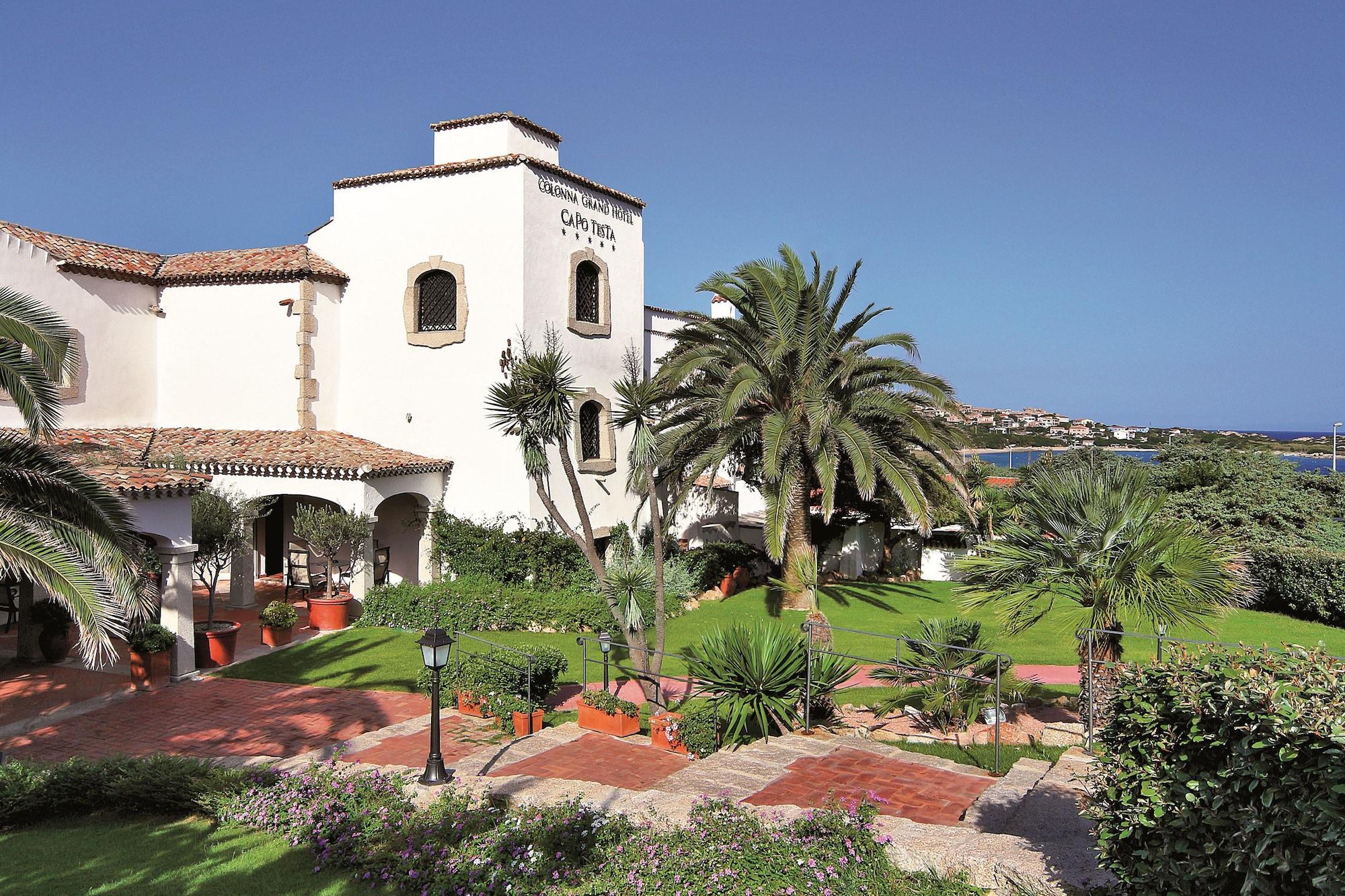 Vista Exterior COLONNA GRAND HOTEL CAPO TESTA, a Colonna Luxury Beach Hotel, Santa Teresa Sardegna