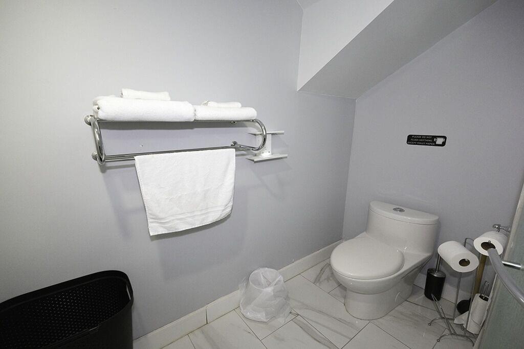 Equipamiento de Habitación Serene Niagara Inn